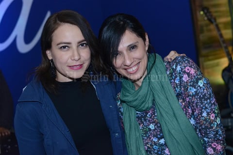 11122015 Nancy y Adriana.