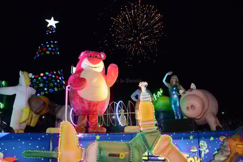 Los personajes de Toy Story saludaron a los pequeños.