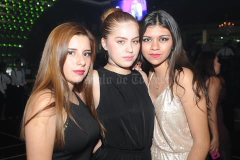 14122015 Anneth, Daniela y Sandra.