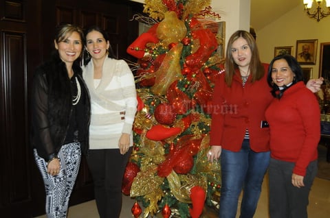 12122015 Moni, Brenda, Lore y Nayeli.