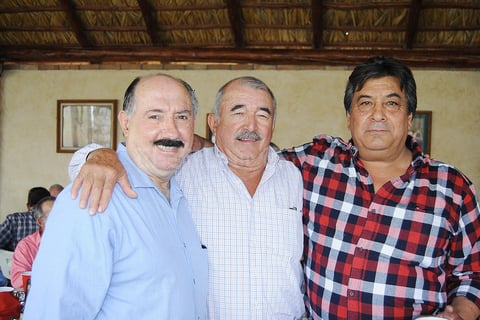 12122015 Paco Bilbao, Toño Fernández y Willy Jiménez.