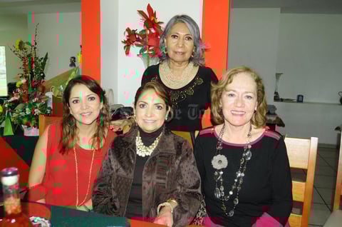 12122015 Lupita, July, Estelita y Alejandra.