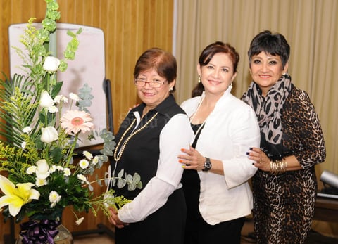 15122015 Josefina Vélez, Consuelo Rodríguez y Socorro Muñoz.