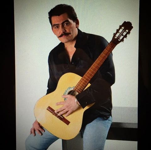 Figueroa sorprendió con el gran parecido a su padre.