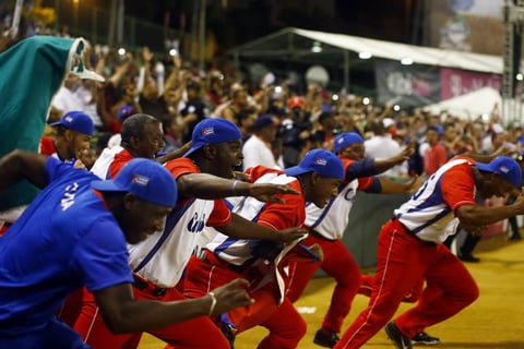 8 de febrero | Beisbol. Vegueros de Pinar del Río dieron a Cuba el primer título en la Serie del Caribe, desde 1960, al derrotar 3-2 a Tomateros de Culiacán de México.