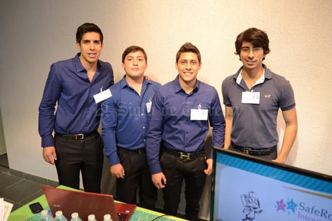 16122015 David, Daniel, Edson y Carlos.