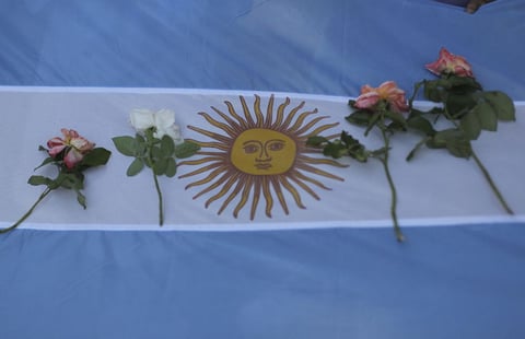 9 de marzo | Accidente. Diez personas  fallecen al chocar dos helicópteros en La Rioja (Argentina), mientras participaban en un reality.