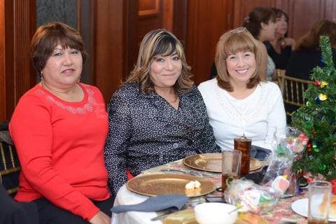 18122015 Yasmín, Rosavelia y Marisela.