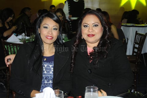 21122015 Karla Ontiveros y Mayra Sifuentes.