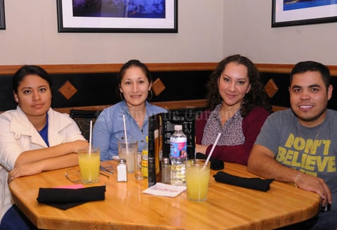 20122015 GRATOS MOMENTOS.  Ana Laura, Karla, Raquel y Jesús.