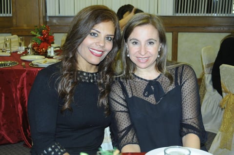 21122015 EN RECIENTE EVENTO.  Martha y Judith.