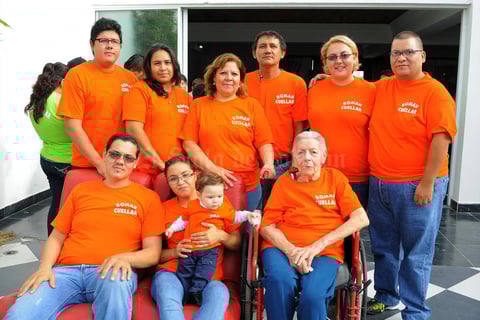 22122015 AMENA REUNIóN.  Integrantes de la Familia Cuéllar.