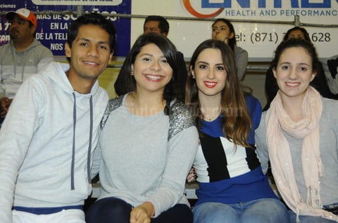 22122015 Ana Sofía, Claudia, Valeria, Alejandra y Nicolás.