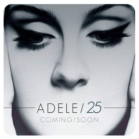 3.- 25, Adele: El tecer álbum de la británica llega a las estanterías lleno de "pop perfecto", melodías directas elegantes y letras veraces que Adele canta como si le fuera la vida en ello.