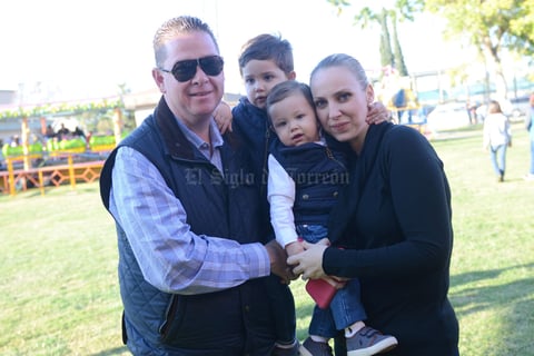 Juan Pablo, Francisco, José Francisco y Elena