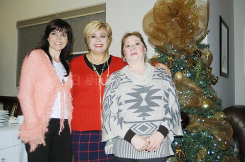 25122015 Gina, Marisa y Rosy.