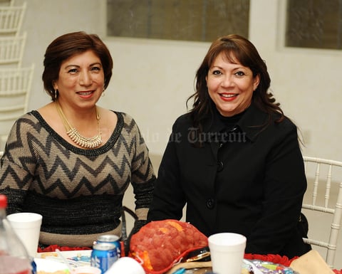 26122015 María Elena y Lety.