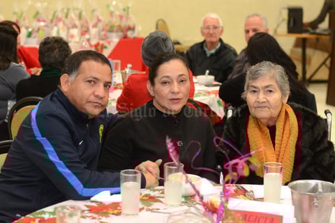 28122015 María Luisa, Alicia y Melissa.