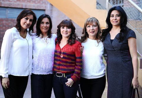 29122015 Luly, Claudia, Ángeles y Mariana.