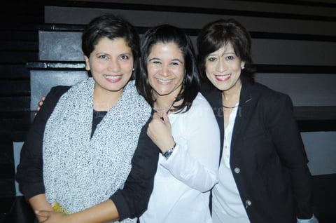 28122015 AMIGAS DE LAS AULAS.  Aracely, Claudia y Mónica.