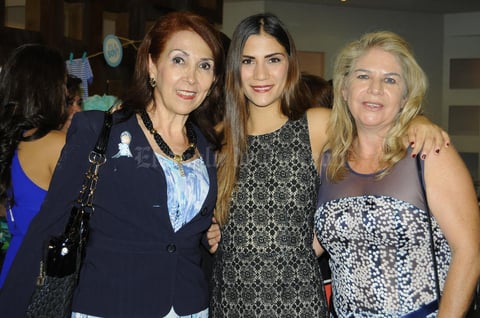 25122015 ASISTEN A BABY SHOWER.  Paty, Susy y Karla.