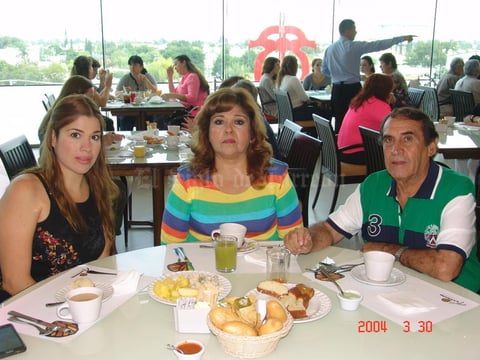 28122015 Malila, Maribel, Pily, Julia y Martha.