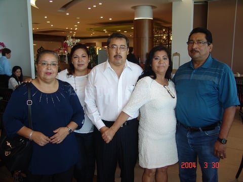 28122015 Alejandra, Esperanza y Constantino.