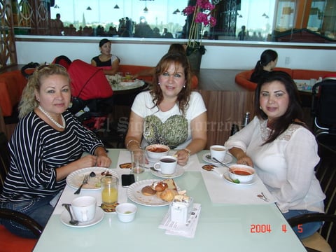 28122015 Ángeles, Carmen y Blanca Rodríguez.