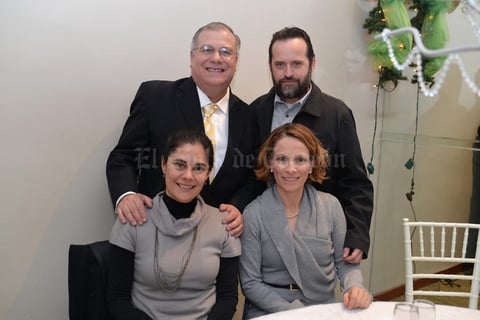 29122015 Ángeles, Cecilia y Adriana.
