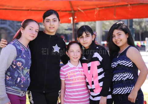 24122015 AMIGAS.  Marijose, Rocío, Ángeles, Marcela y Kitty.
