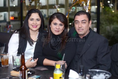 31122015 Ricardo, Any y Vanessa.
