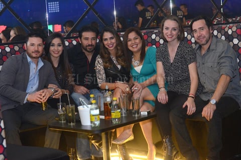 03012016 BUENOS MOMENTOS.  Ricardo, María, Juan Carlos, Amine, Tania, Alejandra y Marcelo.