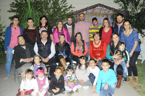 03012016 CENA NAVIDEñA.  La Familia Román disfrutó de una emotiva celebración.