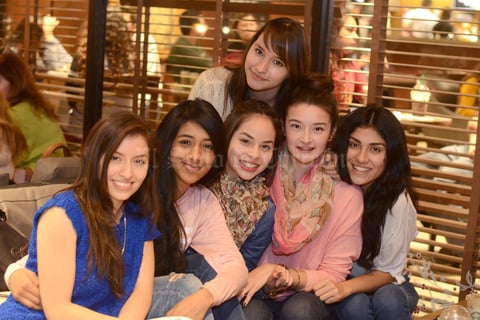 02012016 Lupita, Diana, Sofía, María, Janeth y Antonella.