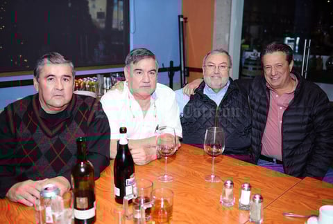 02012016 Eduardo, Alejandro, Gerardo y Jaime.