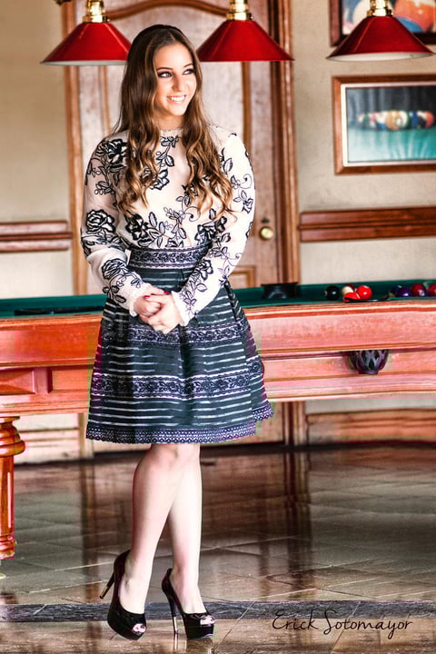 03012016 Srita. Corina posando para la lente de Érick Sotomayor Fotografía.