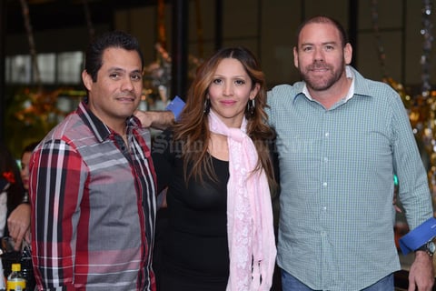 02012016 GRATOS MOMENTOS.  Alfonso, Mariana y Alejandro.