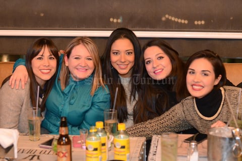 05012016 Claudia, Luz, Yulissa, Astrid y Norma.
