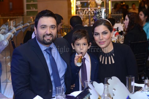 08012016 Carlos, Mateo y Dulce.
