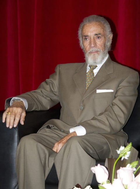 El actor mexicano Julio Alemán, quien padecía cáncer pulmonar, falleció en 2012 a los 78 años de edad.