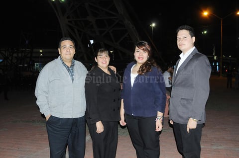 09012016 POSAN PARA LA FOTO.  Conrado Barrón, Aracely G., Aracely B. y Daniel Vargas.