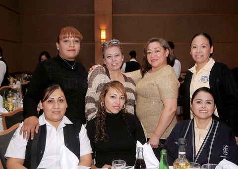 13012016 COMPAñERAS.  Suali, Paty, Luz, Doris, Diana, Ruby y Estela.