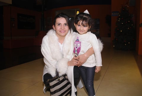 12012016 Adriana y Ana Fernanda.