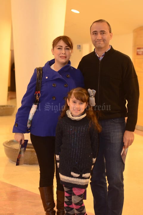 14012016 Ecar, Regina y Ulises.