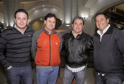 10012016 Carlos, Gerardo, Manolo y Cara.
