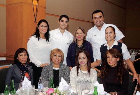 14012016 EN FESTEJO.  Laura, Juan Carlos, Héctor, Mariela, Wendy, Isabel, Ana, Soraya y Ana.
