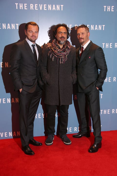 El mexicano junto a los protagonistas de la película.