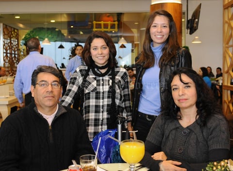 15012016 Adrián y Lourdes.