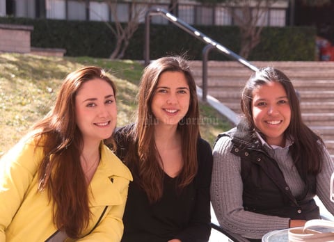 Mónica, Zanya y Frida