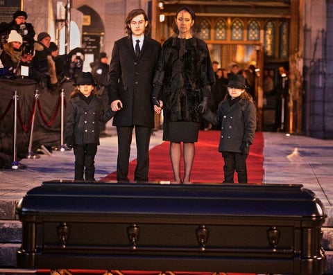 Céline Dion y sus hijos despidieron a René Angélil en la Basílica Notre-Dame de Montreal .